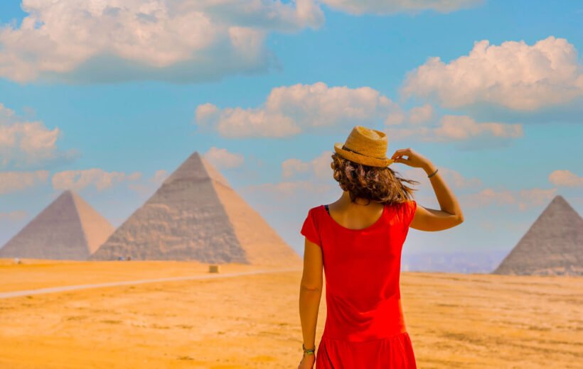 Tour To Giza Pyramids And Egyptian Museum & Old Cairo