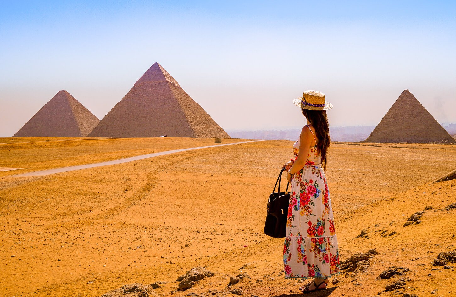 A-woman-visits-the-pyramids