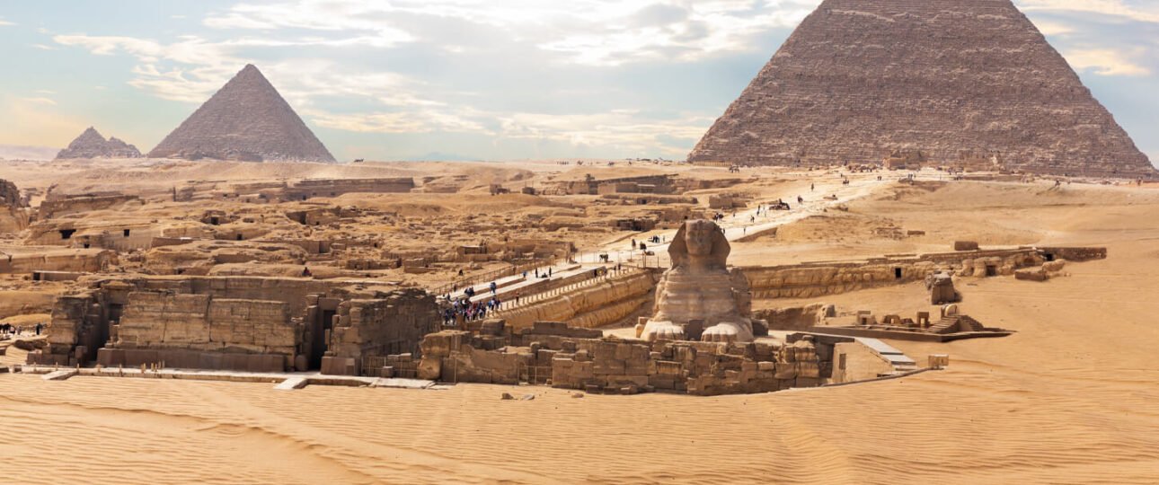 Half-Day Tour To Pyramids Of Giza & Sphinx