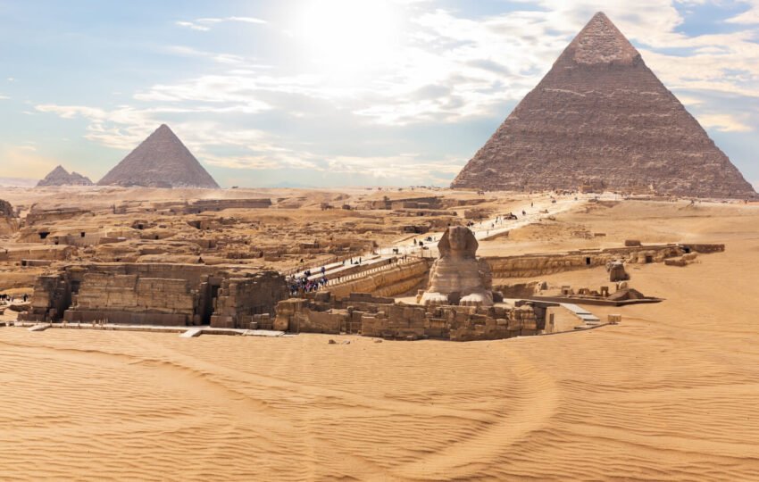 Half-Day Tour To Pyramids Of Giza & Sphinx