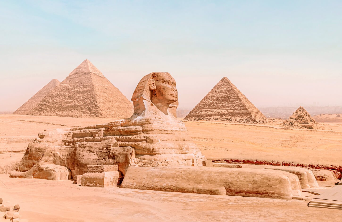 Wonderful-pictures-of-the-pyramids-of-Giza-and-the-Great-Sphinx-in-the-Giza-area