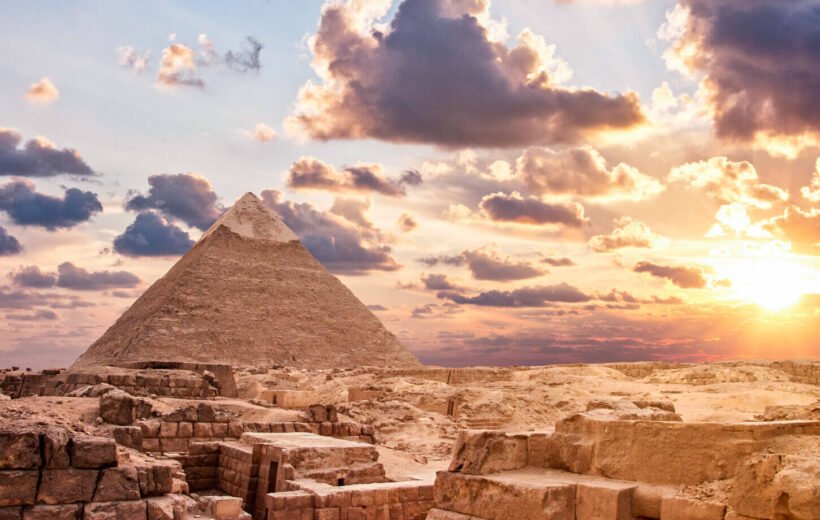 Tour To Giza Pyramids & Grand Egyptian Museum